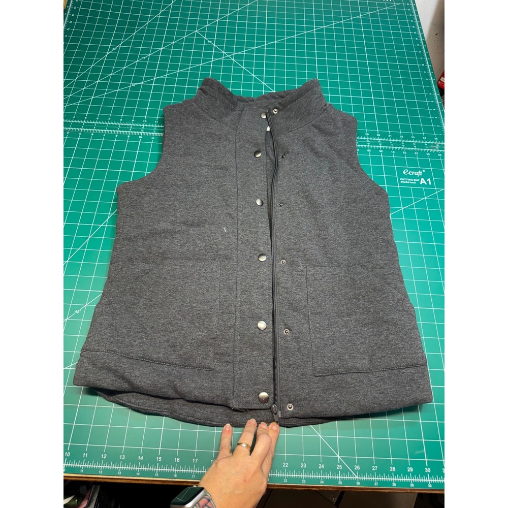 Grace & Lace Womens Gray Quilted Full Zip Snap Button Mock Neck Vest Large